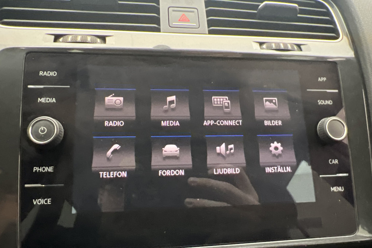 Volkswagen Golf TSI 110hk Style CarPlay Adaptiv-fart Välserv