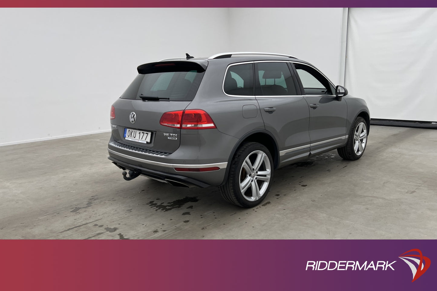 Volkswagen Touareg 3.0 V6 4M 204hk R-Line Kamera Skinn Drag