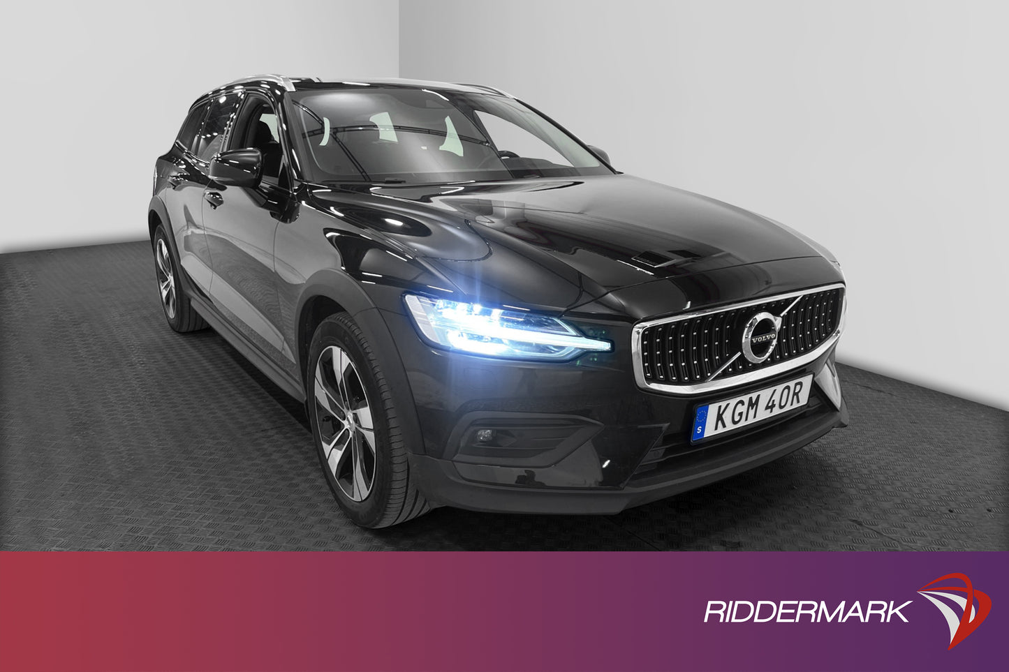 Volvo V60 Cross Country B4 AWD Momentum H/K B-Kam Navi MOMS