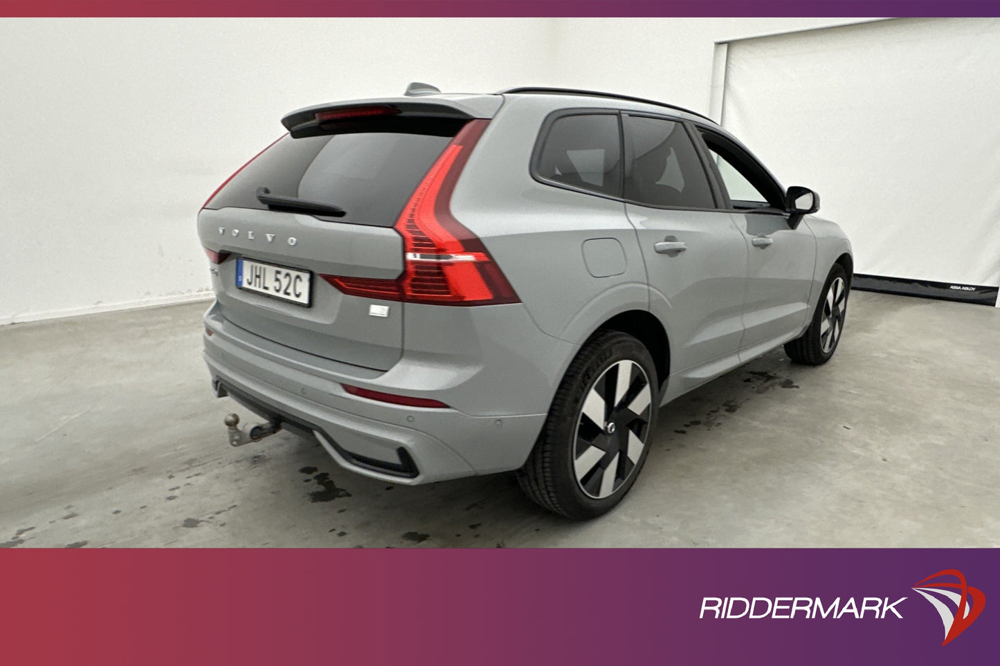 Volvo XC60 Recharge T6 AWD Ultimate Dark Pano H/K Drag MOMS