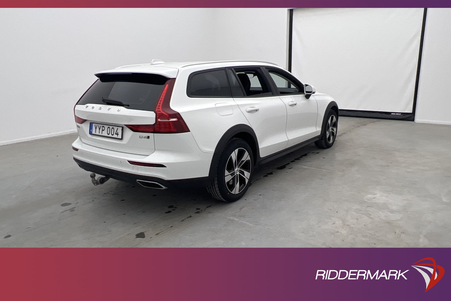 Volvo V60 Cross Country D4 AWD Momentum VOC Värm Kamera Drag