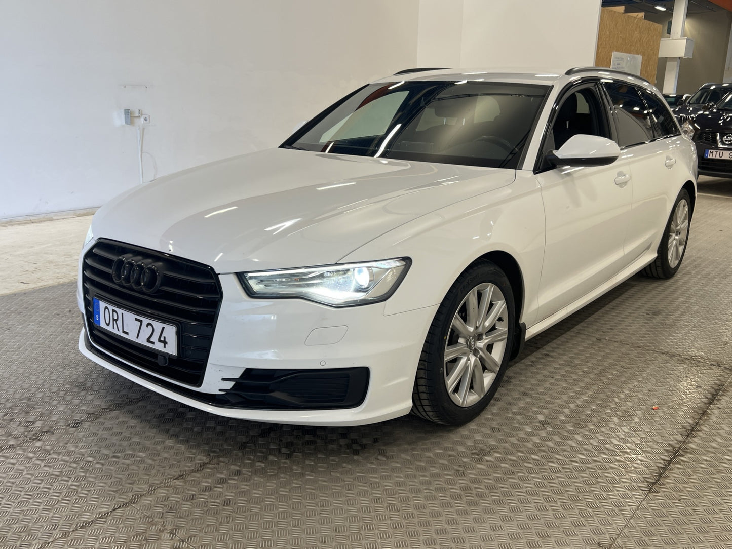 Audi A6 Avant 2.0 TDI ultra 190hk Sport Edition Drag P-sens