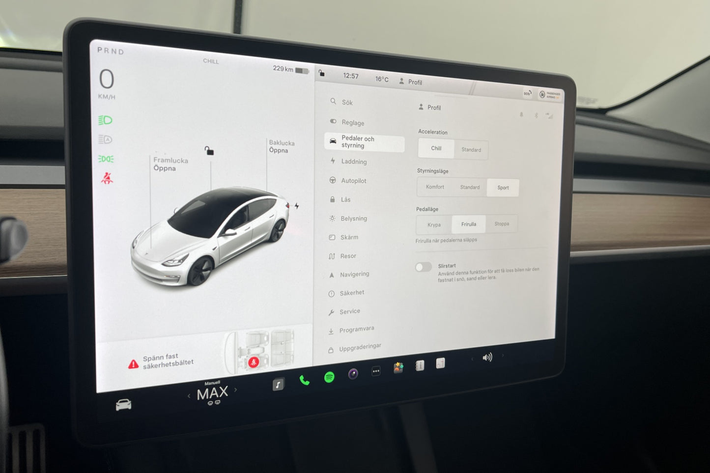 Tesla Model 3 Standrad Range Plus 325hk En-Brukare Autopilot