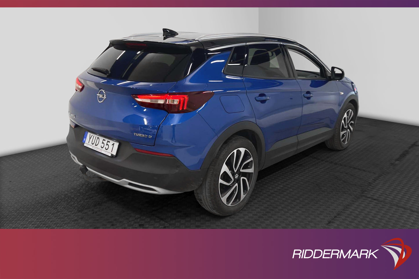 Opel Grandland X 1.6 120hk M-värme 360° Halvskinn Drag Navi