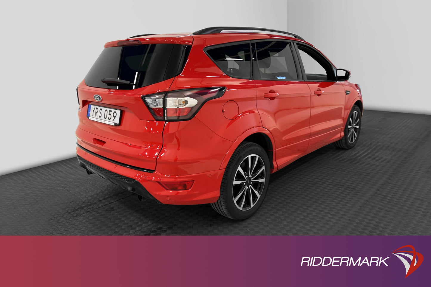 Ford Kuga 1.5 TDCi ST-Line 120 hk Navi Nyservad P-sensorer