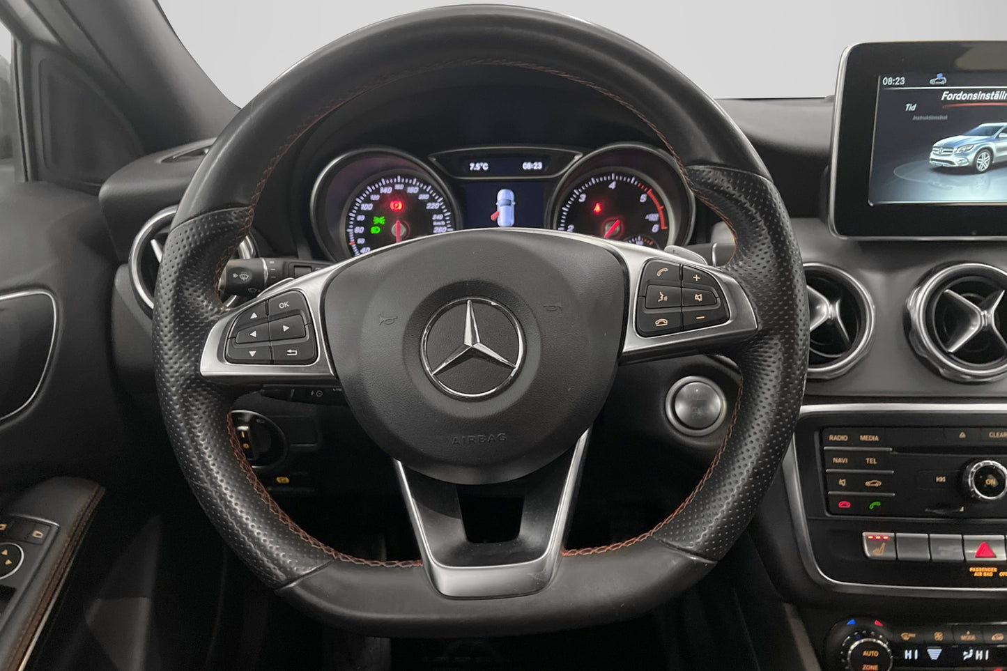 Mercedes-Benz GLA 200 d 136hk AMG Pano Halvskinn CarPlay