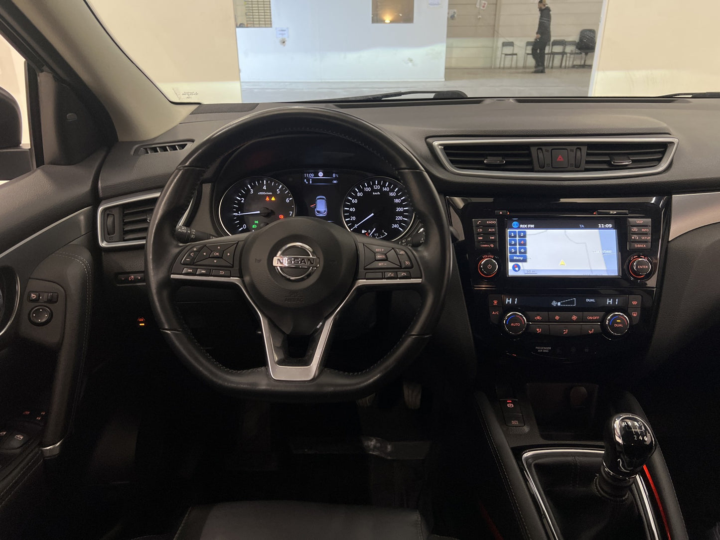 Nissan Qashqai 1.2 DIG-T 115hk Tekna 360° Kamera Navi 1-bruk