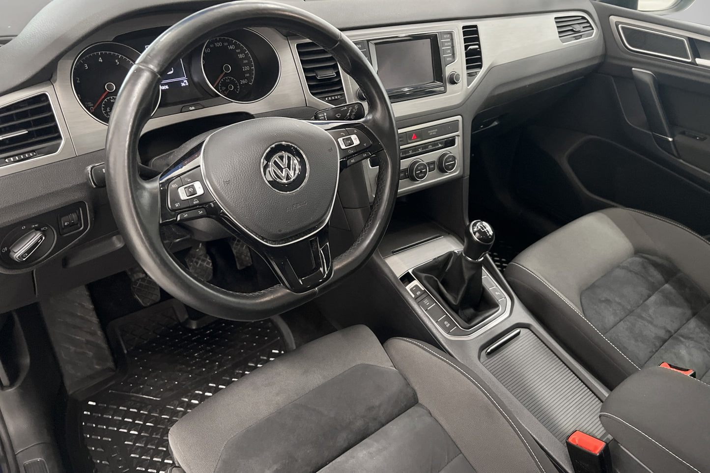 Volkswagen Golf Sportsvan 1.2 TSI 110hk B-kamera Drag 1-Äga