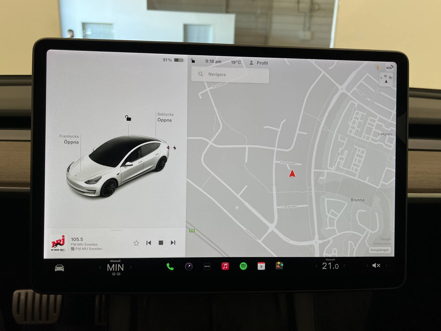 Tesla Model 3 Performance AWD 513hk Svensksåld Autopilot