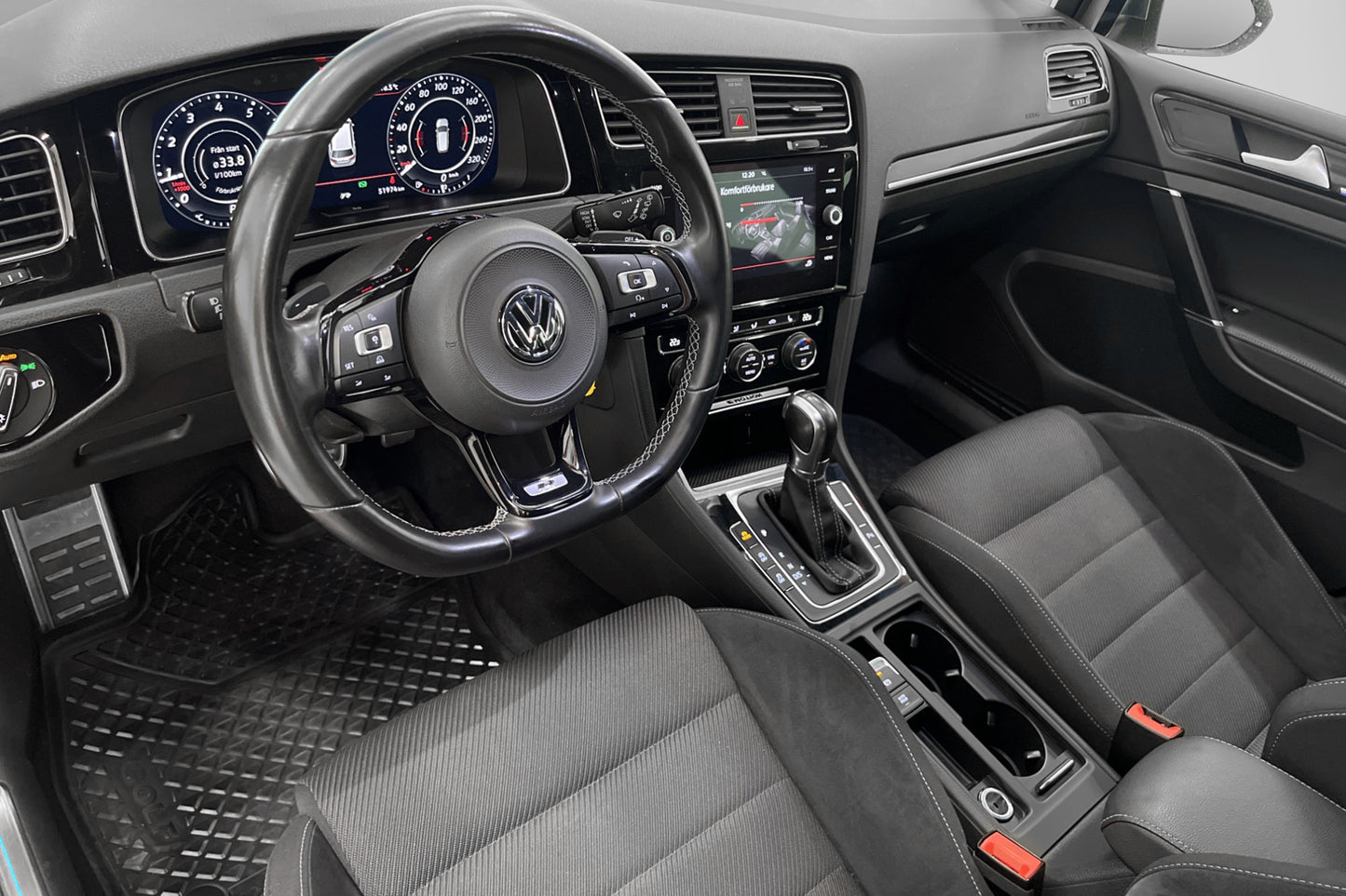 Volkswagen Golf R 4M 310hk Cockpit Bkamera Adaptiv Sensorer