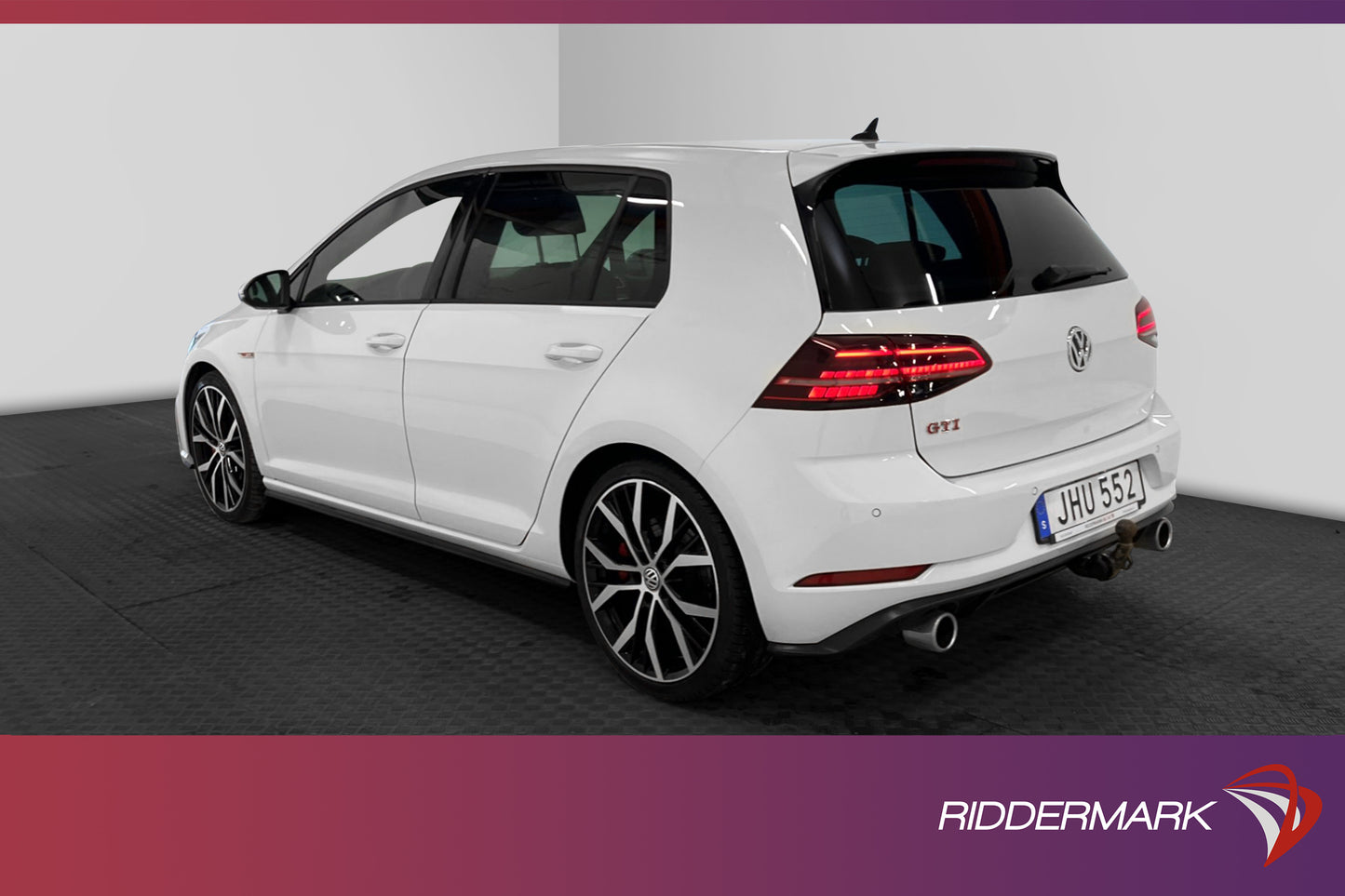 Volkswagen Golf GTI Performance 245hk Cockpit Pano Värmare