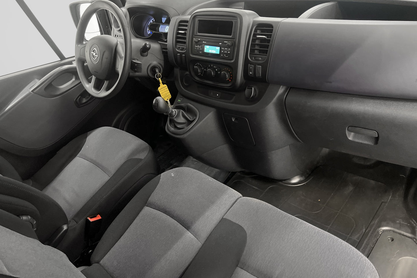 Opel Vivaro 1.6 Takräcke 3-Sits Värmare Dragkrok 1-Brukare