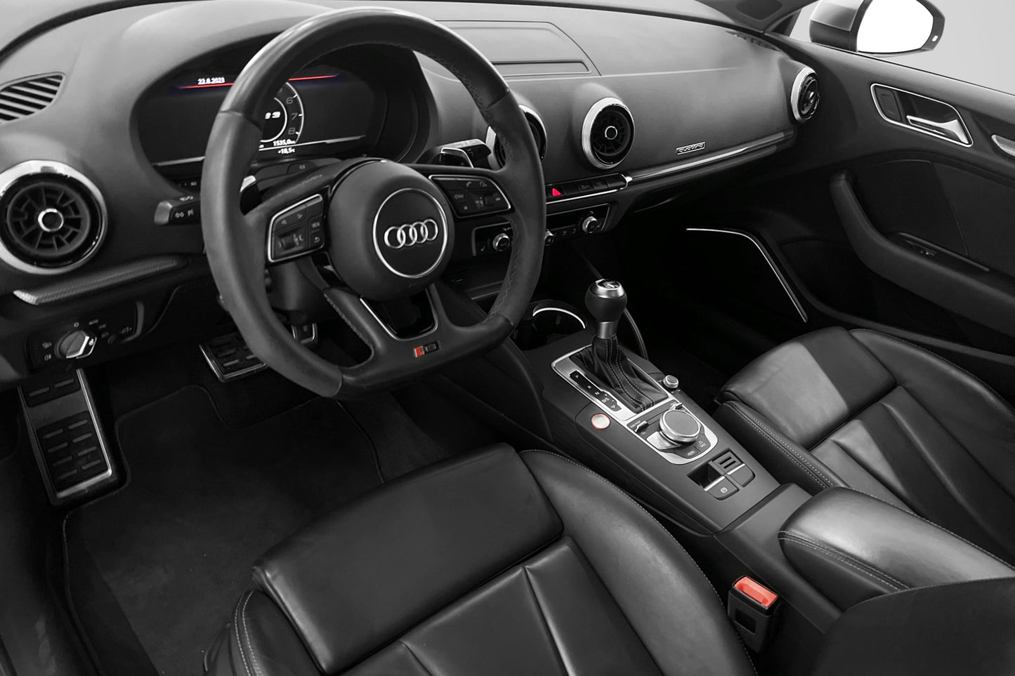 Audi RS 3 2.5 TFSI Q 400hk Cockpit T-lucka B-kamera Skinn