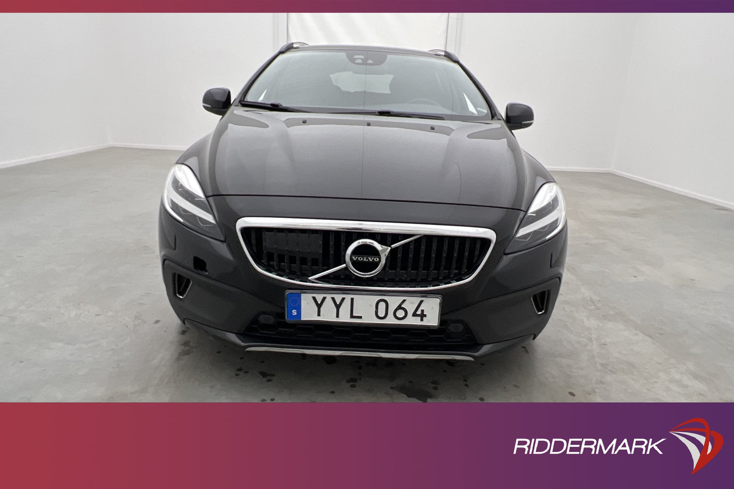 Volvo V40 Cross Country D3 Momentum VOC Värm Navi Sensorer