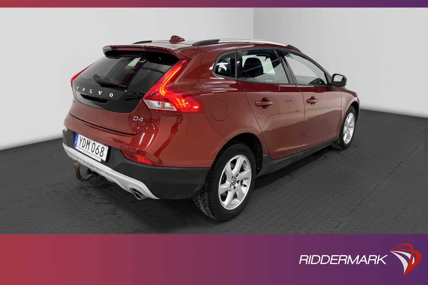 Volvo V40 Cross Country D4 Momentum B-Kamera Skinn Drag