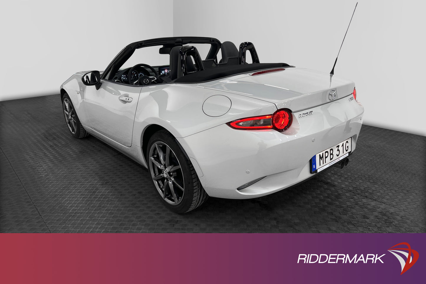 Mazda MX-5 2.0 Soft-top 184hk Navi Skinn BOSE Keyless