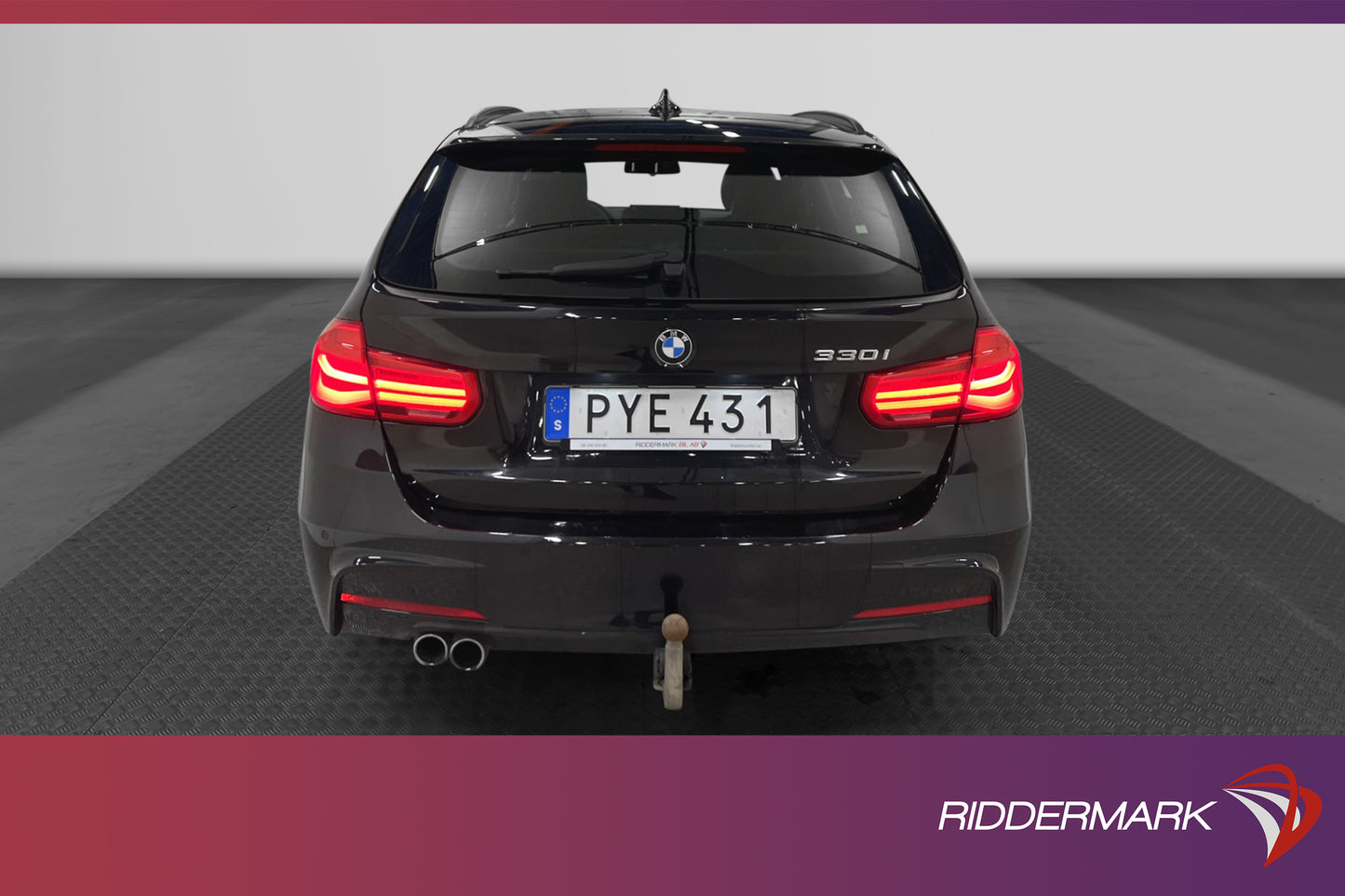 BMW 330 i xDrive Touring M Sport Pano Navi Drag Skinn 252hk