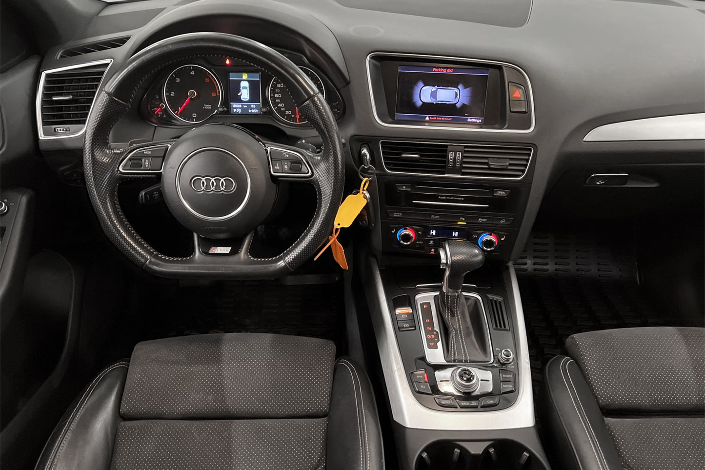 Audi Q5 177hk Quattro Full S-Line Navi Skinn/Alcantara