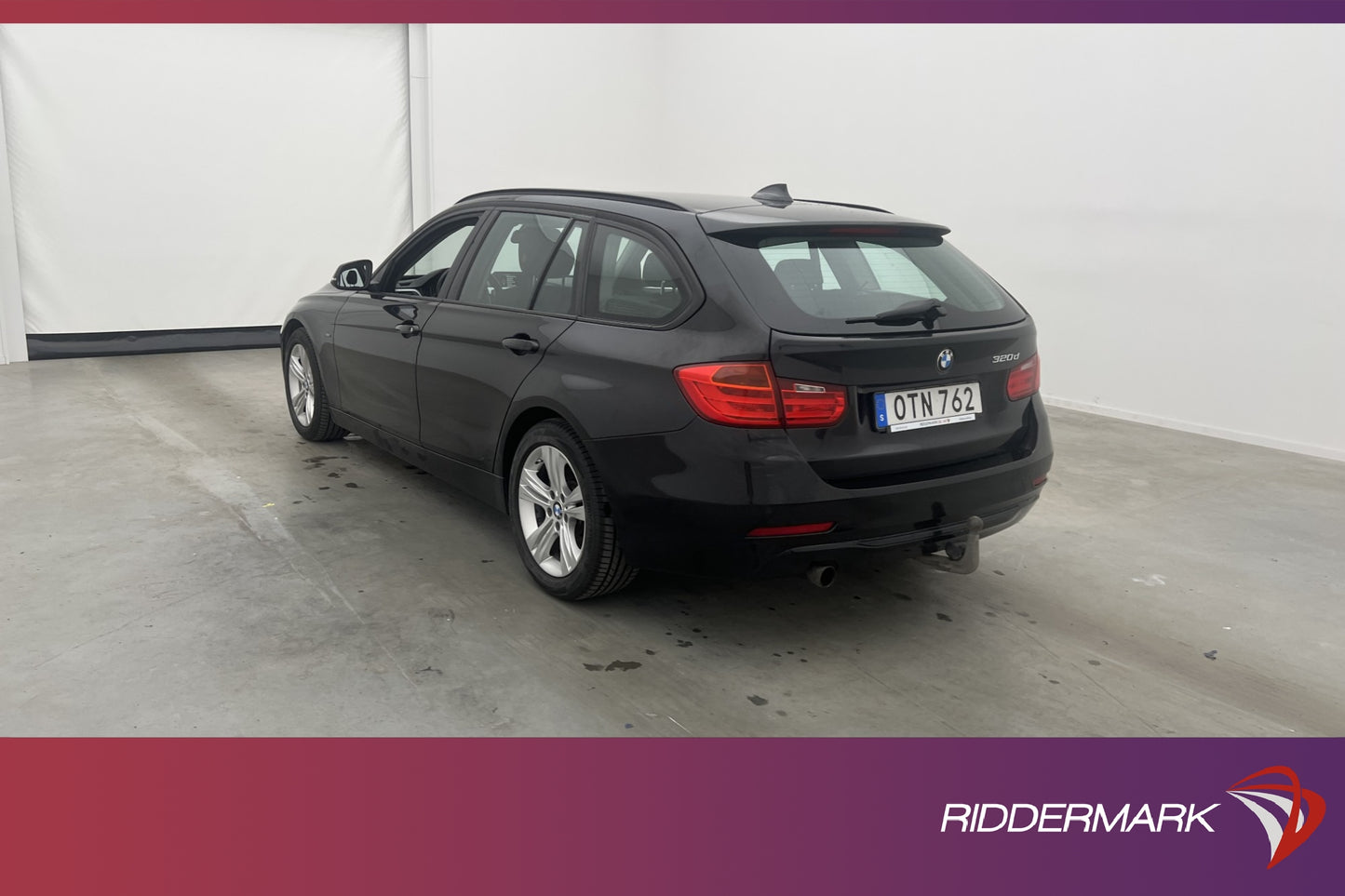 BMW 320 d Touring 184hk Sport line Sensorer Drag Välservad