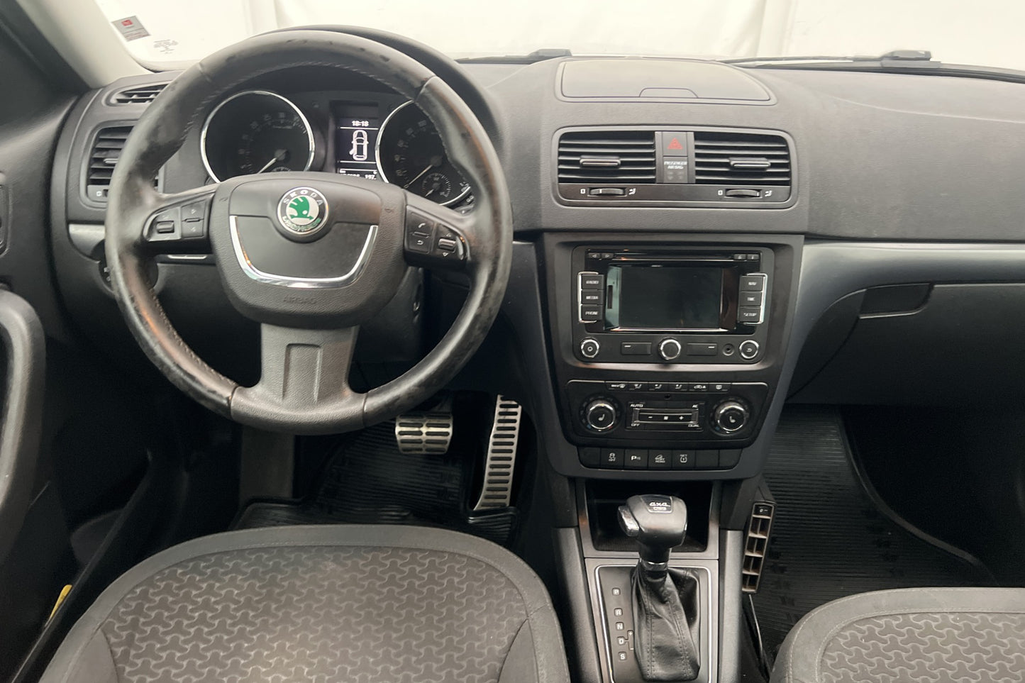 Skoda Yeti 2.0 TDI 4x4 140hk Värmare Navigation Sensorer