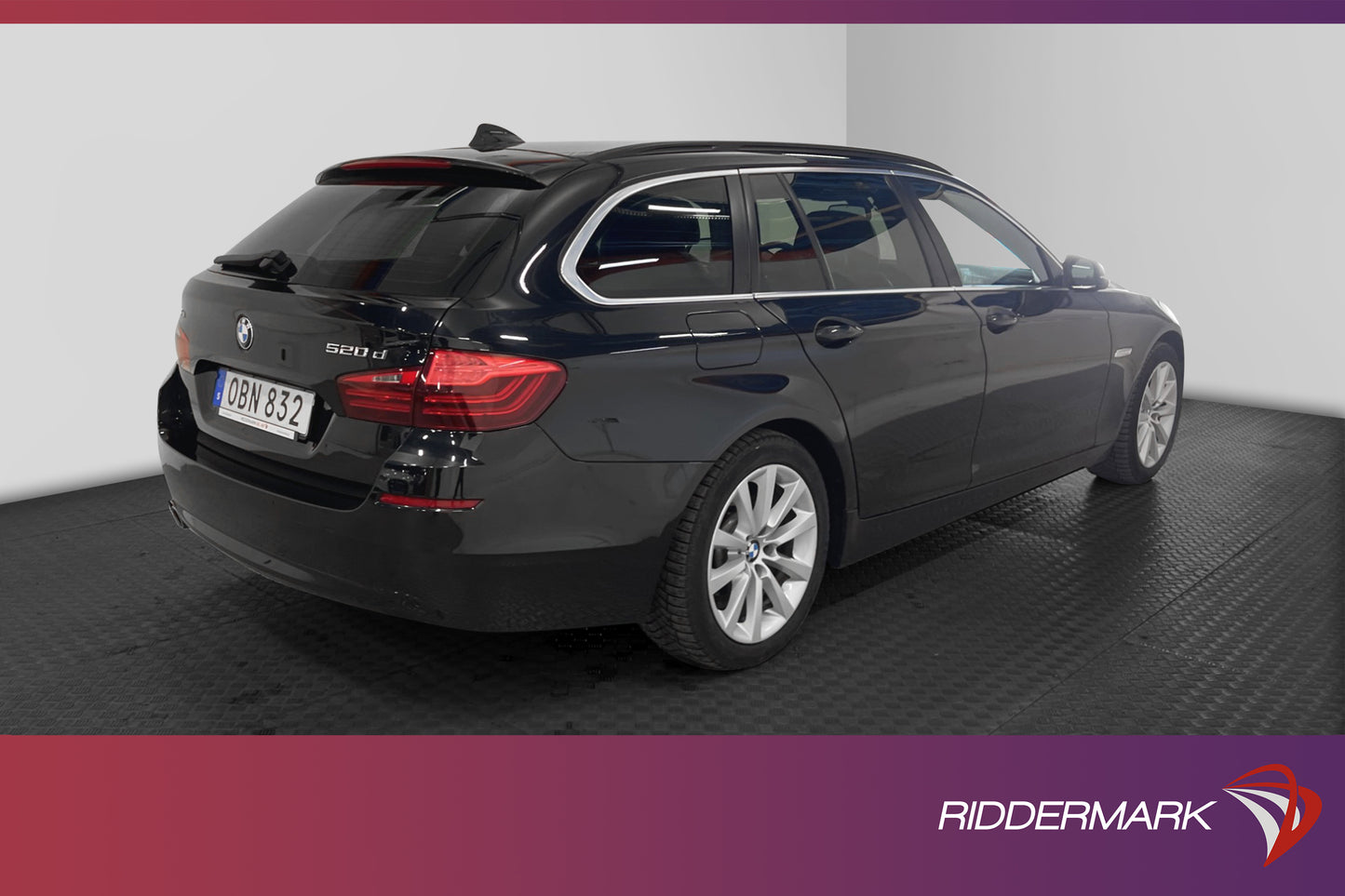 BMW 520d Touring xDrive 184hk Pano Navi Skinn Sensorer