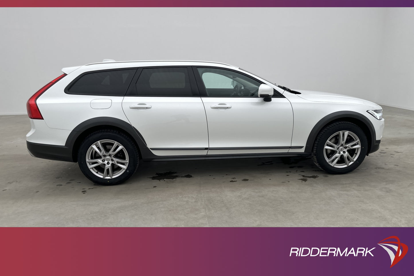 Volvo V90 Cross Country D4 AWD Momentum Värm B-Kam Pano Drag