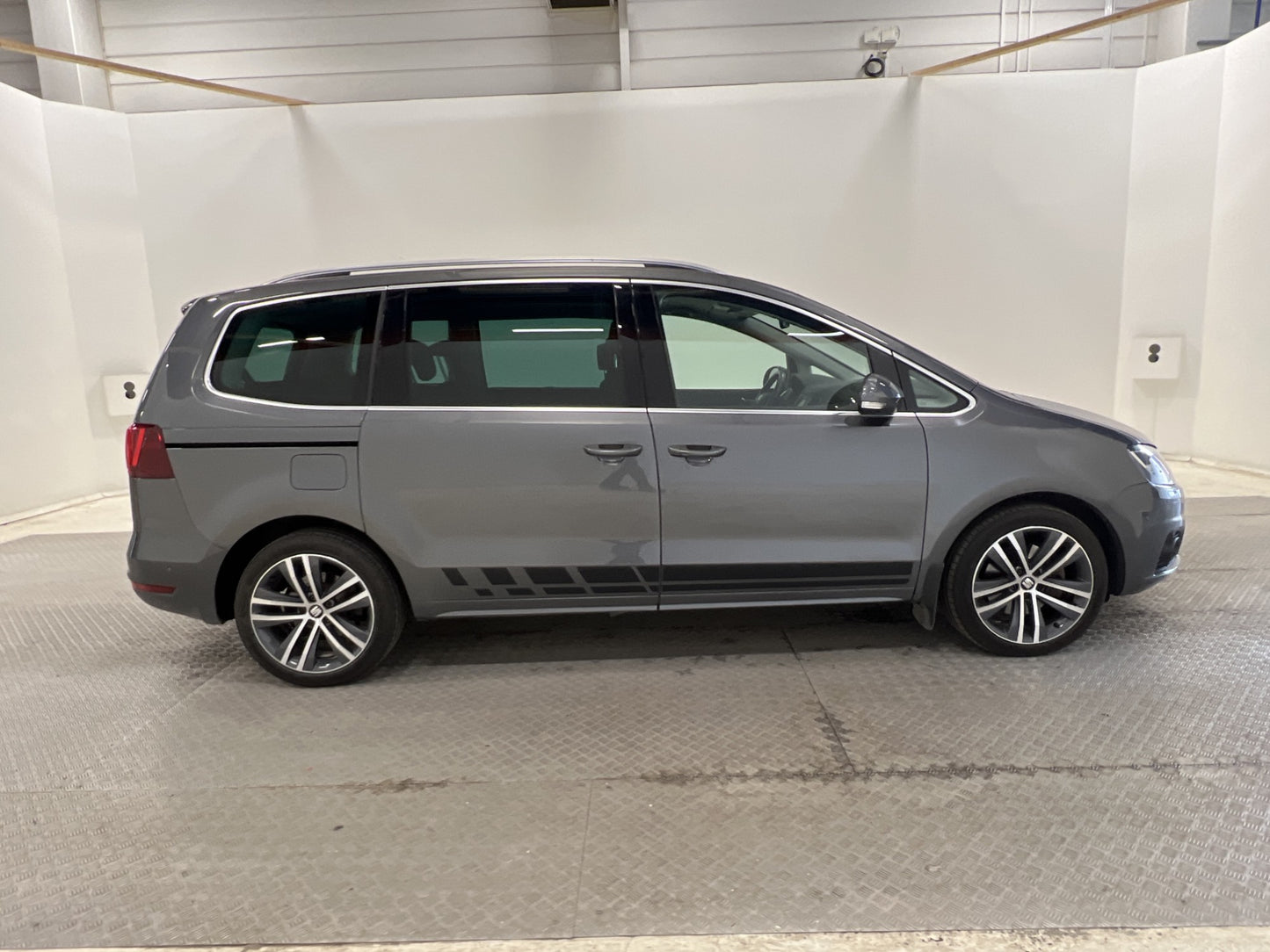 SEAT Alhambra 2.0TDI DSG 184hk FR 7-sits D-värm Drag B-kam