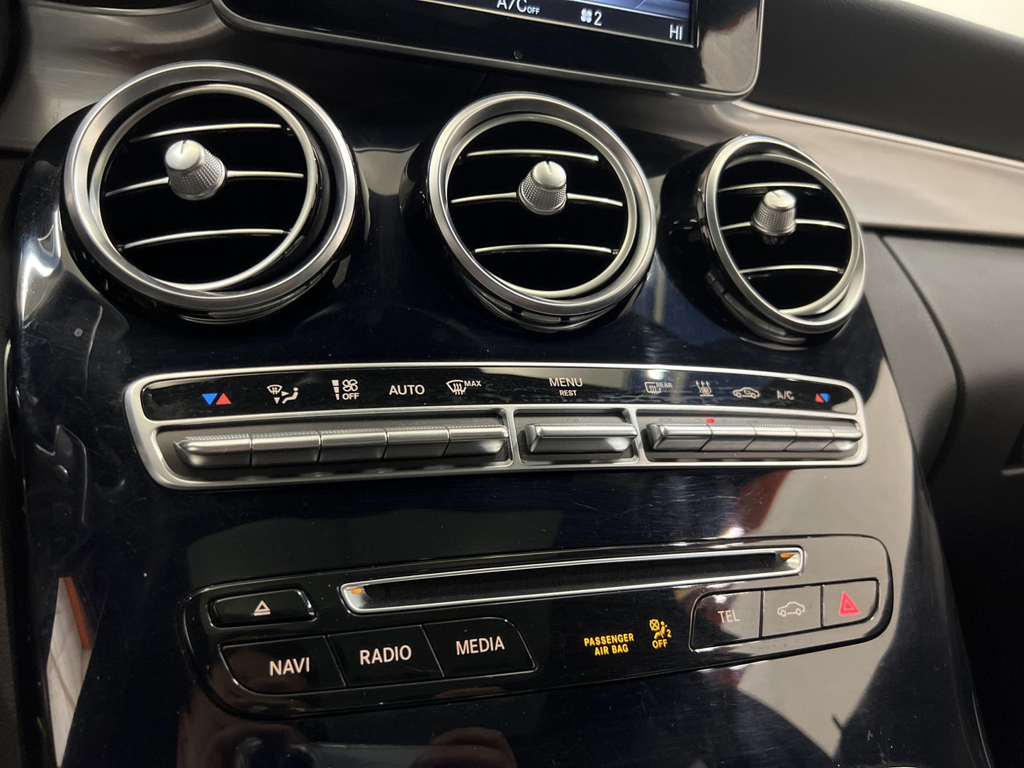 Mercedes-Benz C 220 T d 4M AMG Pano Värmare Kamera Navi Drag