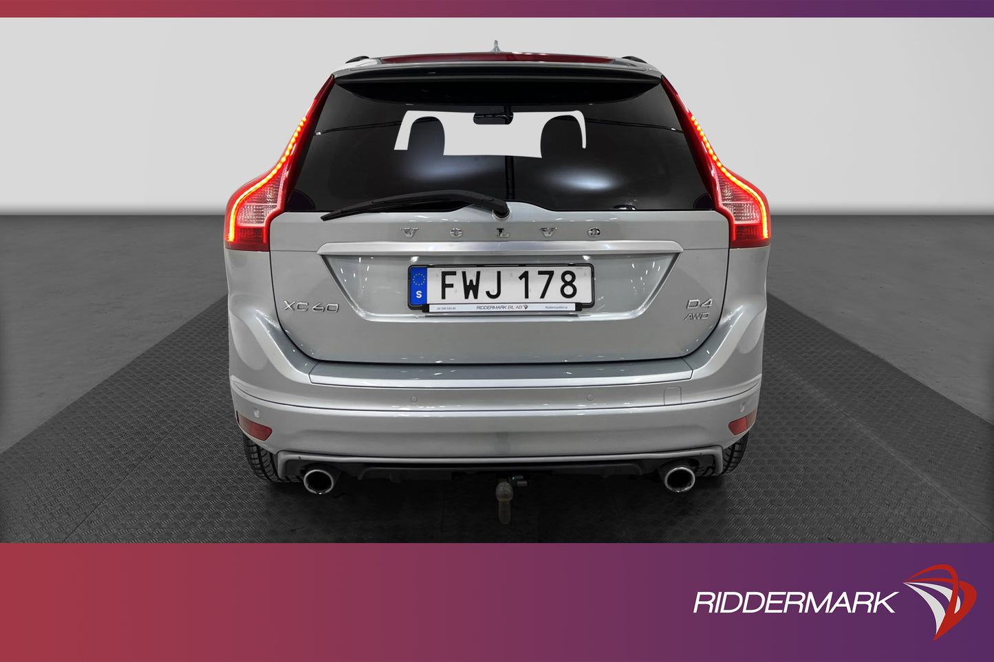 Volvo XC60 D4 190hk AWD R-Design D-värm VOC Pano Navi Skinn