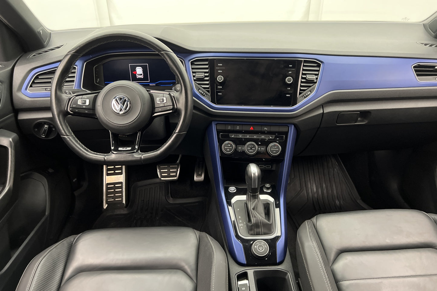 Volkswagen T-Roc R 4M 300hk Cockpit Akra Beats Skinn Drag