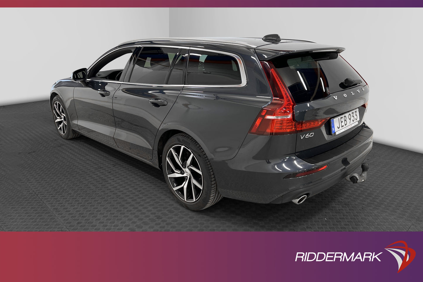 Volvo V60 D4 AWD 190hk PRO VOC H/K B-kam Värm HUD Drag Skinn