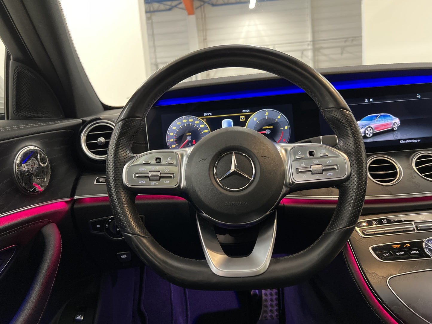 Mercedes-Benz E 220 d 194hk AMG Pano Wide HUD Värmare Kamera