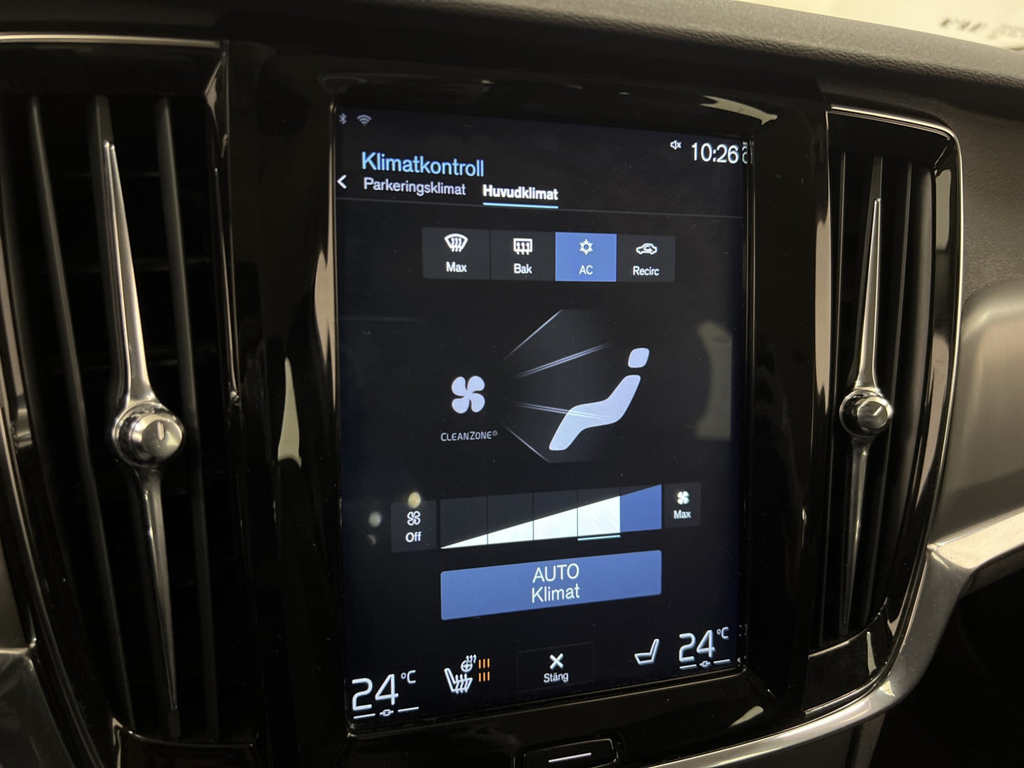 Volvo V90 T4 190hk Momentum Adv Edt Värmare Kamera Navi