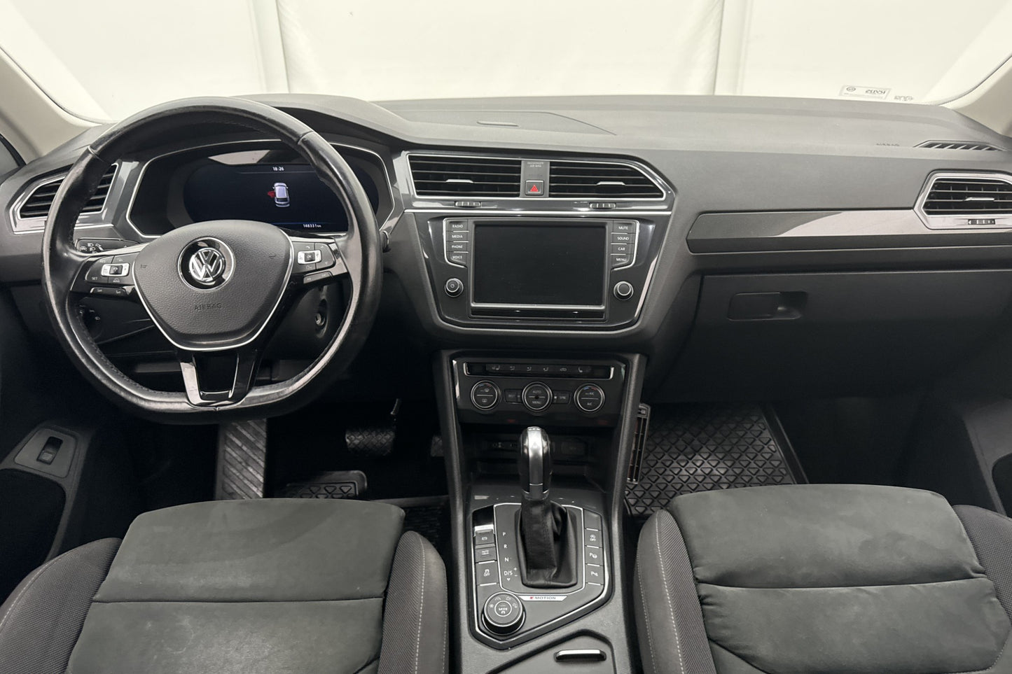 Volkswagen Tiguan 2.0 TDI 4M 190hk R-Line Värm Cockpit Drag