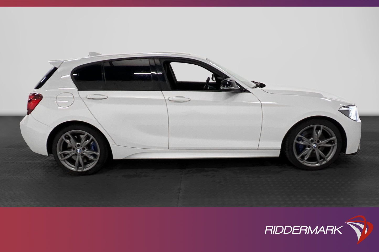 BMW M135 i xDrive 320hk Shadow Taklucka CarPlay Navi Välserv