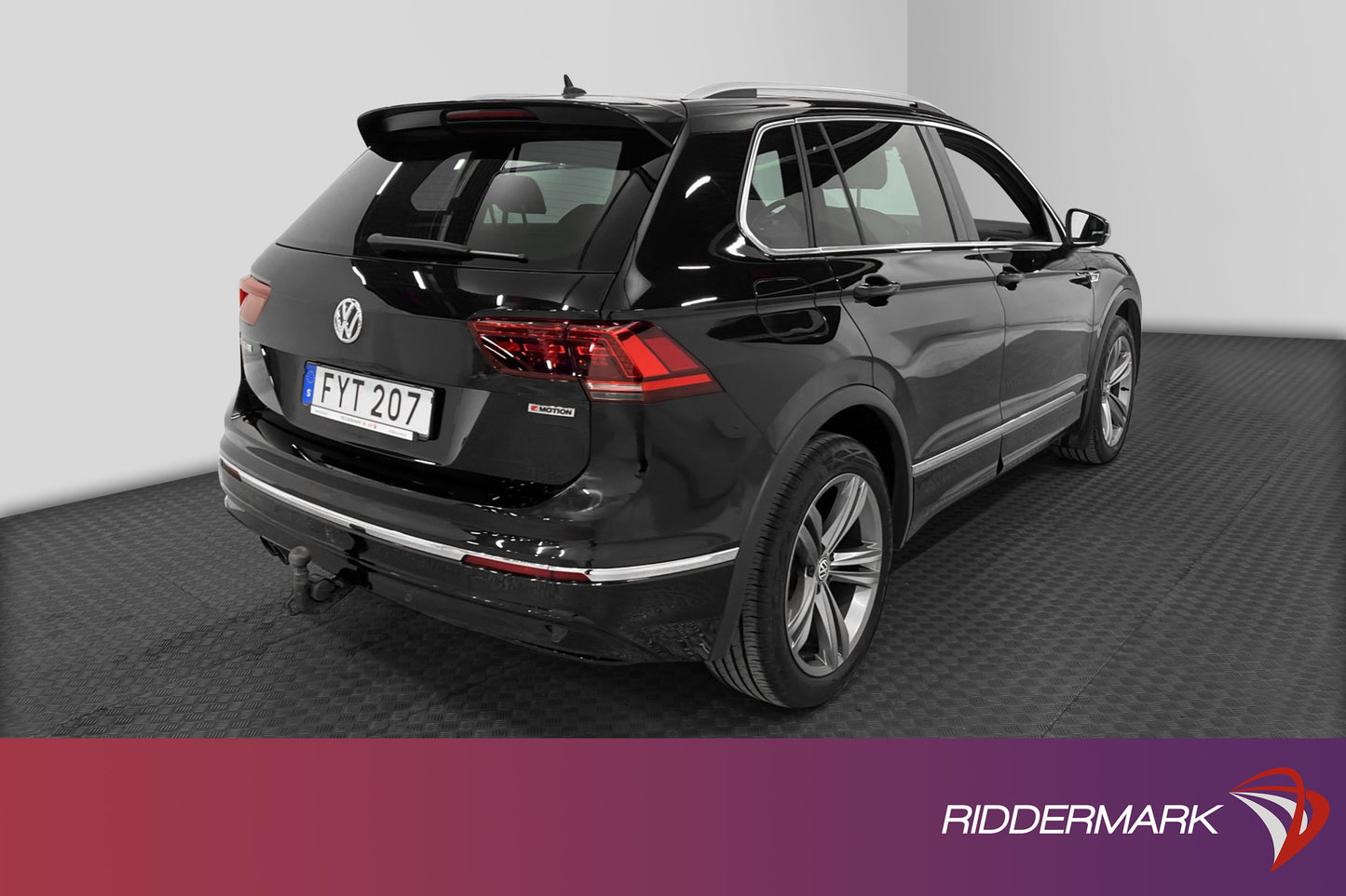 Volkswagen Tiguan 2.0 TDI 4M Full R-line Pano HUD Värmare