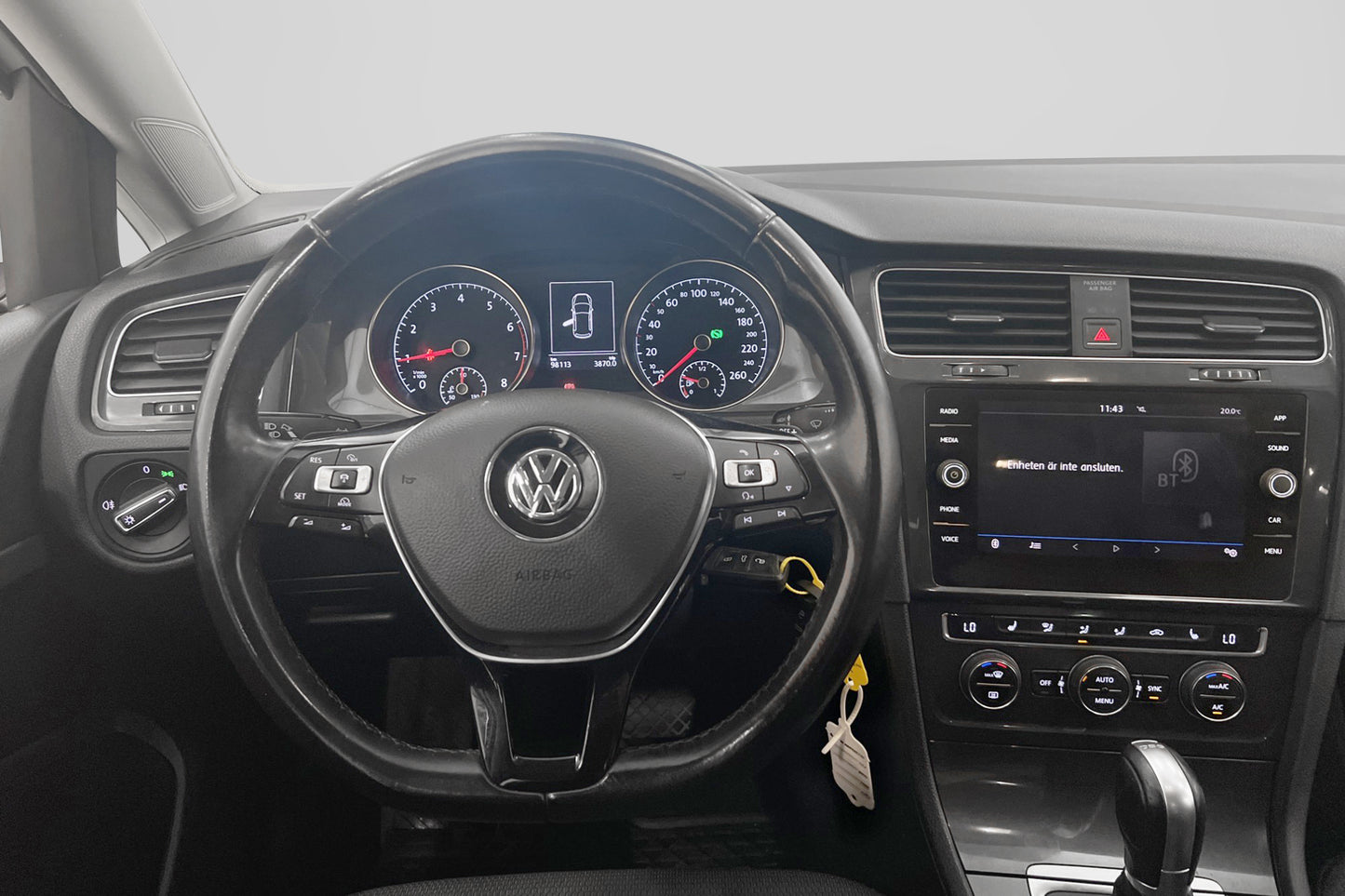 Volkswagen Golf 1.0 TSI 110hk R-line P-Sensorer NyBesiktigad