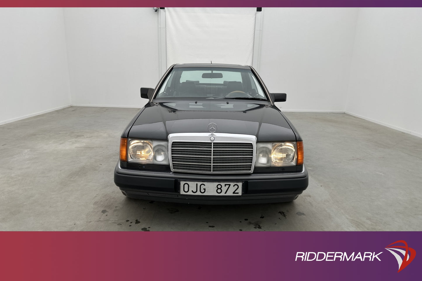 Mercedes-Benz 300 CE-24 5G 220hk Taklucka Skinn Svensksåld