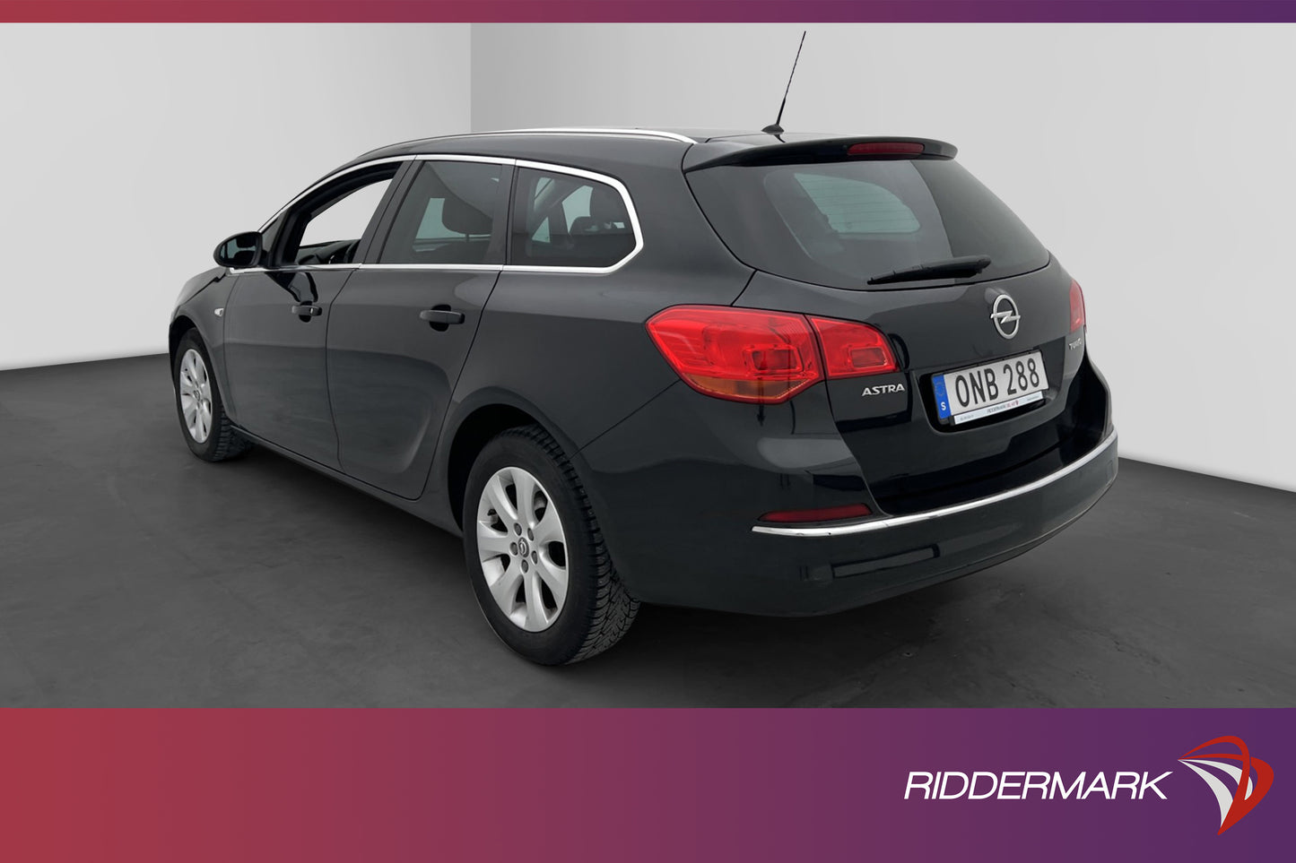 Opel Astra Sports Tourer 140hk Premium Sensorer Rattvärme