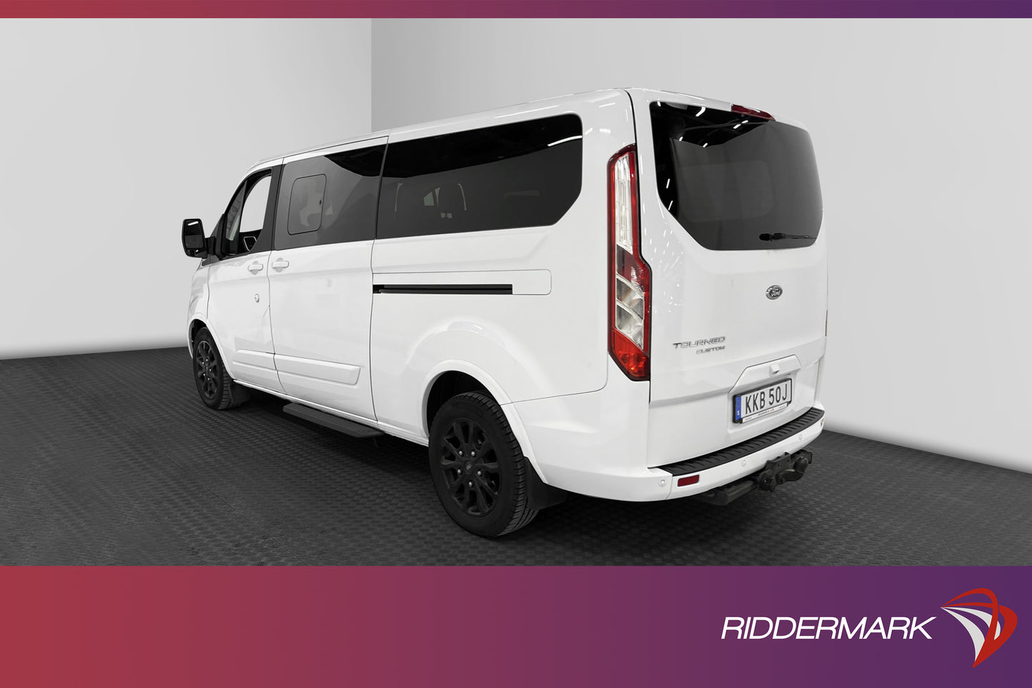 Ford Tourneo Custom Titanium 185hk Värmare Skinn 9Sits Drag