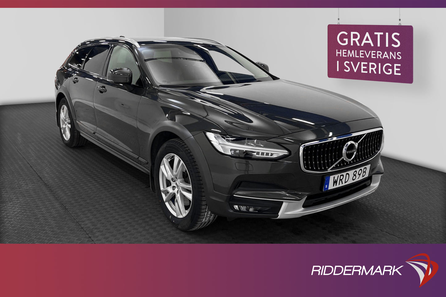 Volvo V90 Cross Country D4 AWD Momentum B-kamera Skinn Navi