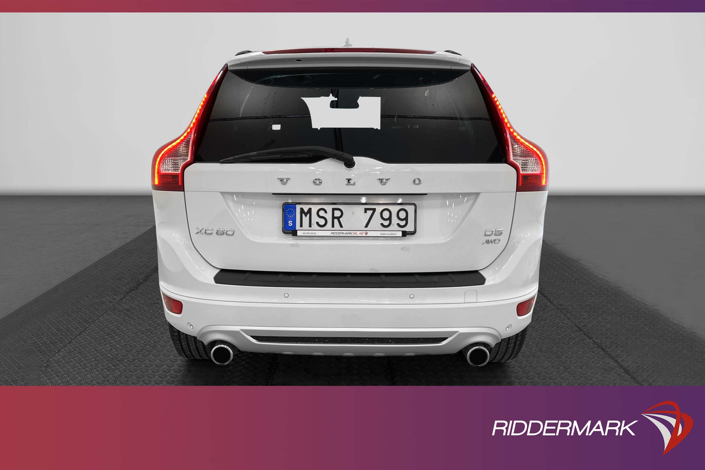 Volvo XC60 D5 215hk AWD R-Design D-Värm Pano VOC Skinn Navi