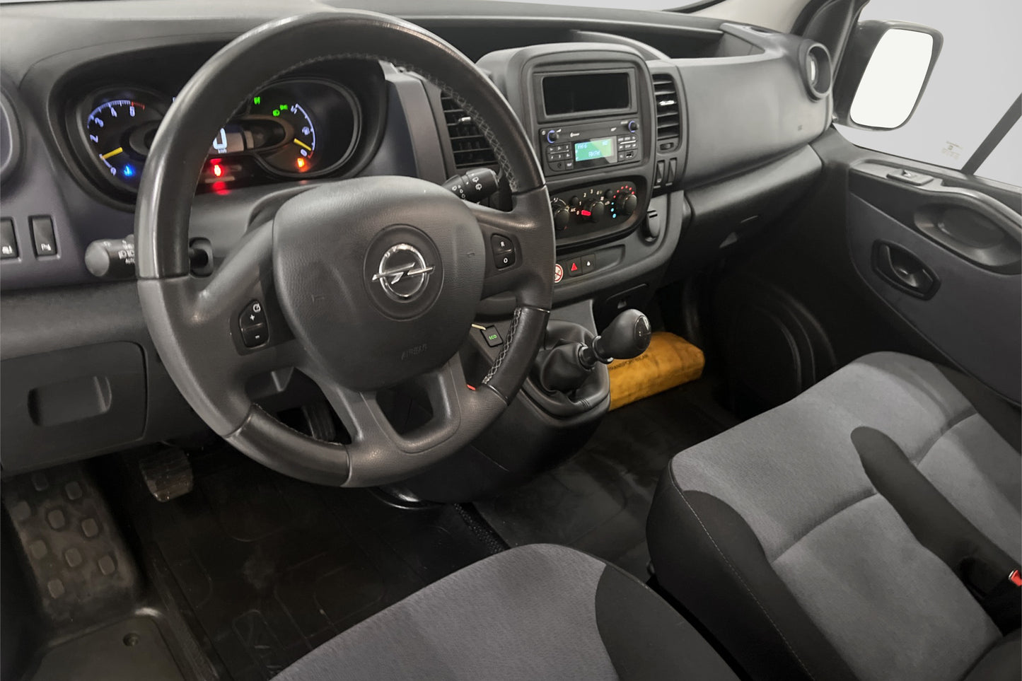 Opel Vivaro Kombi Lång 1.6 125hk 9-Sits B-Kamera 0.57l/Mil