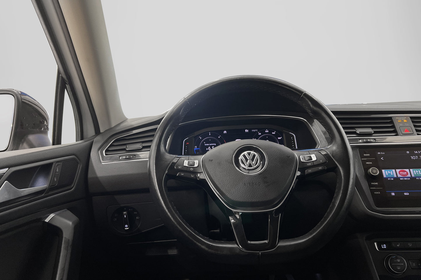 Volkswagen Tiguan Allspace 4M 190hk R-Line Cockpit Värm Drag