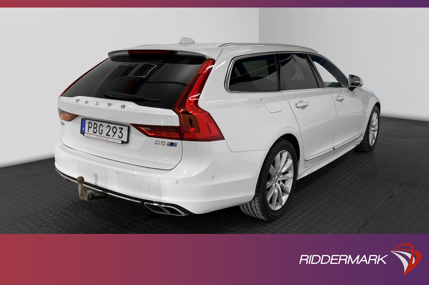 Volvo V90 D5 AWD 235hk Inscription VOC B&W Pano 360° Drag