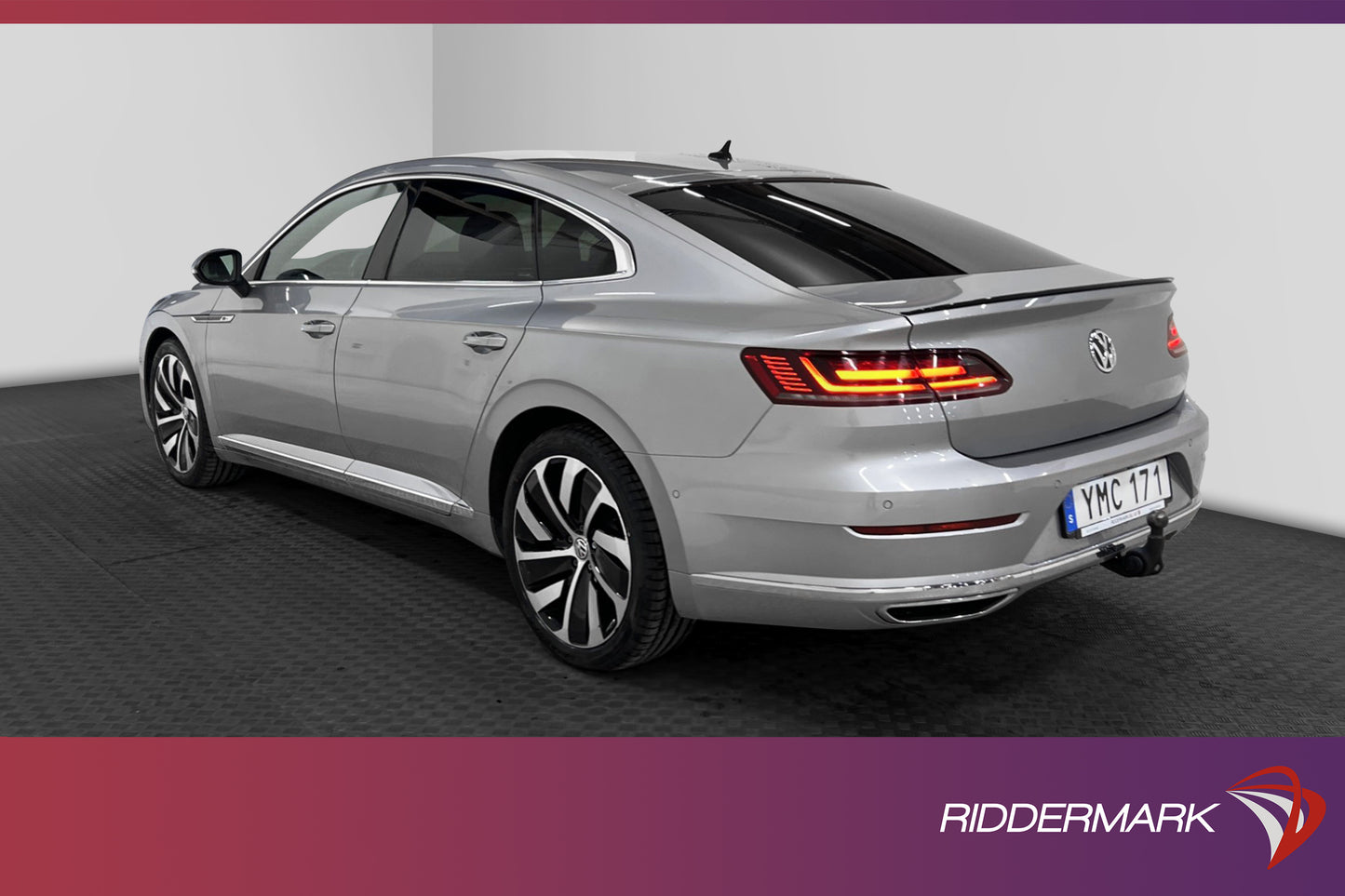 Volkswagen Arteon 4M 190hk R-line Cockpit Värmare B-kam Drag