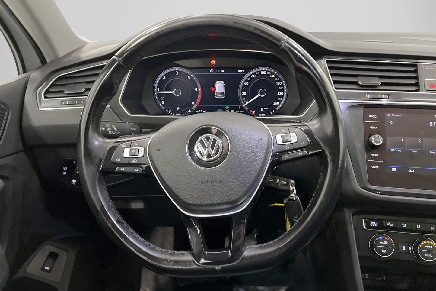 Volkswagen Tiguan 4M 190hk Premium Cockpit Värmare Kamera