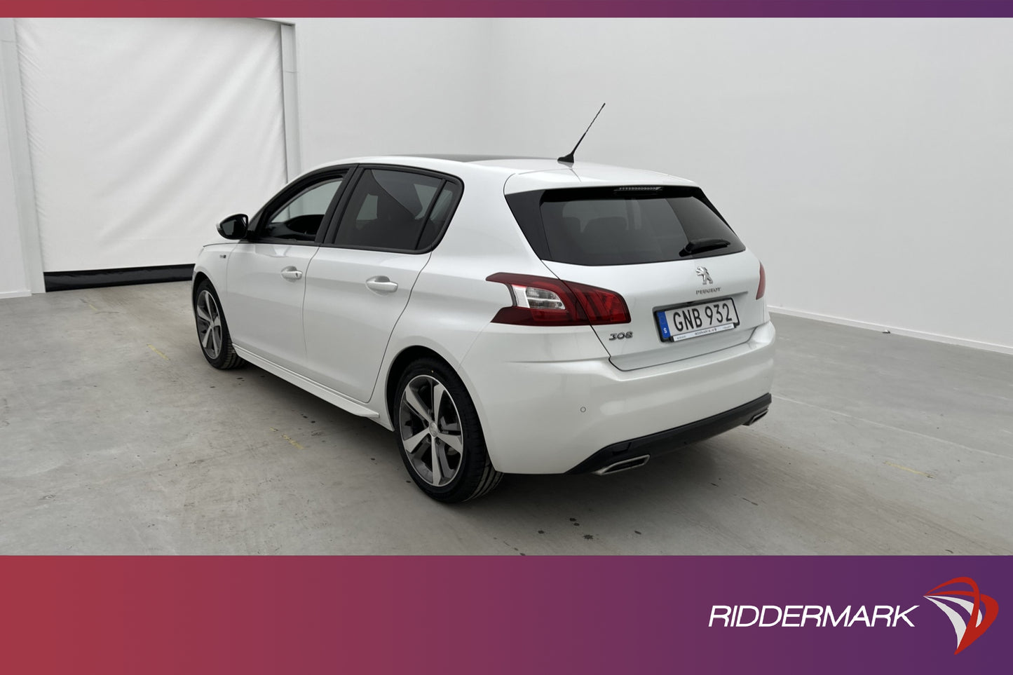 Peugeot 308 1.2 e-THP 110hk Active Pano Kamera Navi Välserv