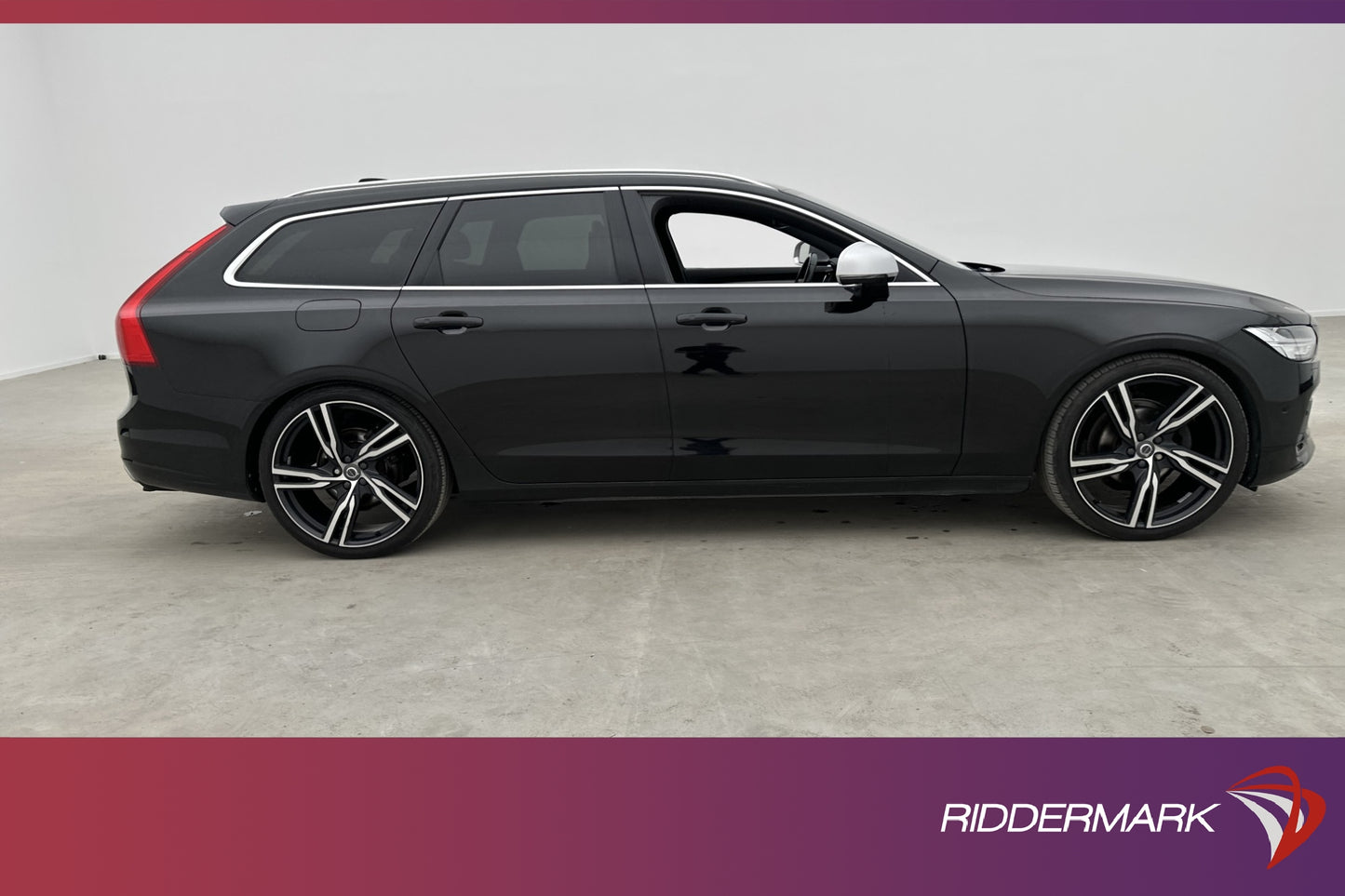 Volvo V90 D3 AWD R-Design VOC Värm Kamera Navi BLIS Drag