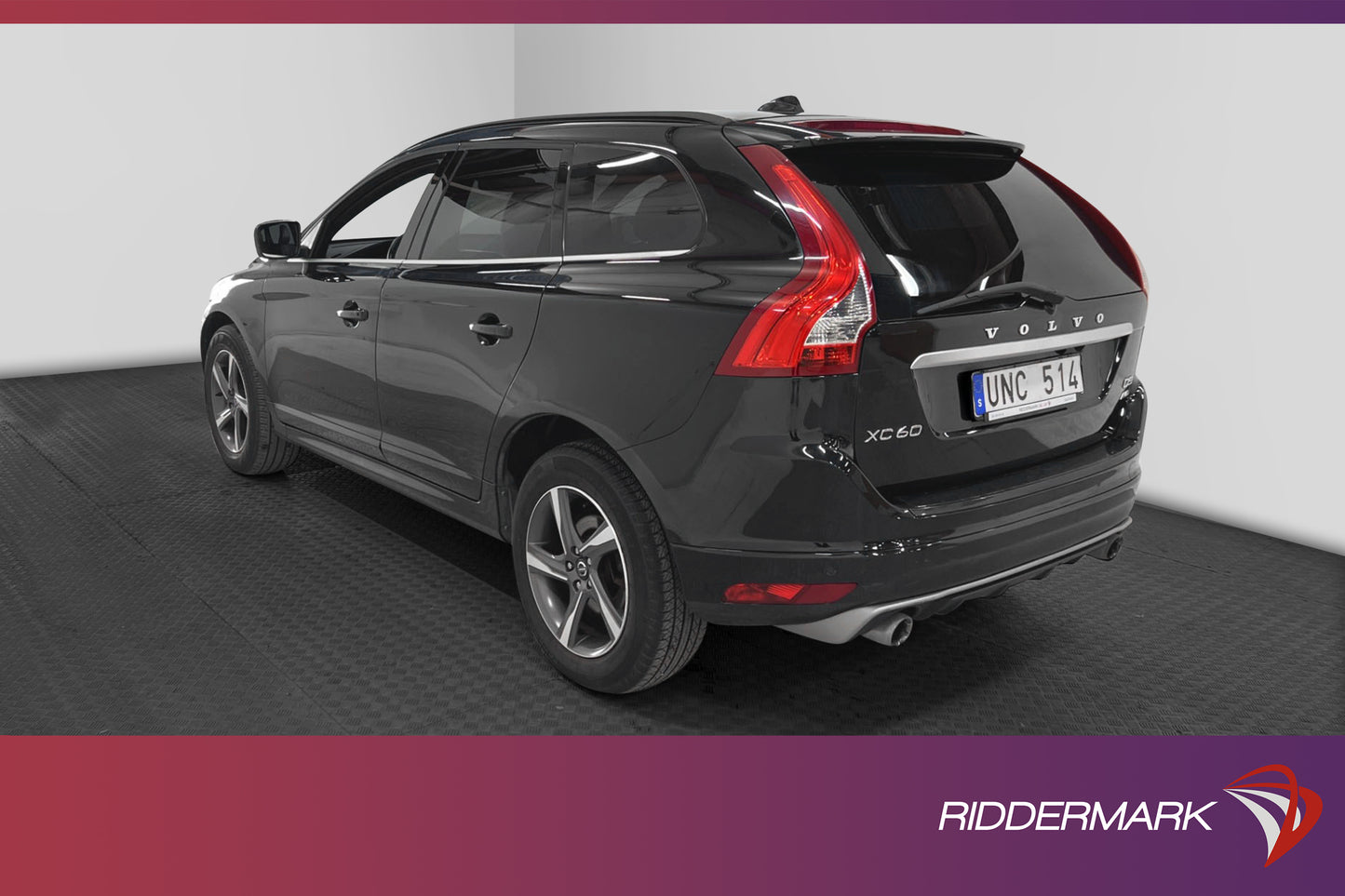 Volvo XC60 D5 AWD R-Design D-värm VOC Pano B-kamera Navi